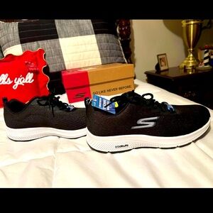 Skechers Go Run - Women’s size 8.5